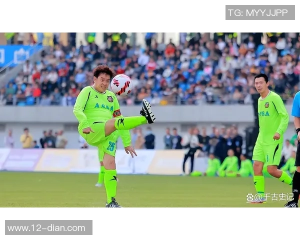 香港足球明星队各成员职责与角色分析探讨